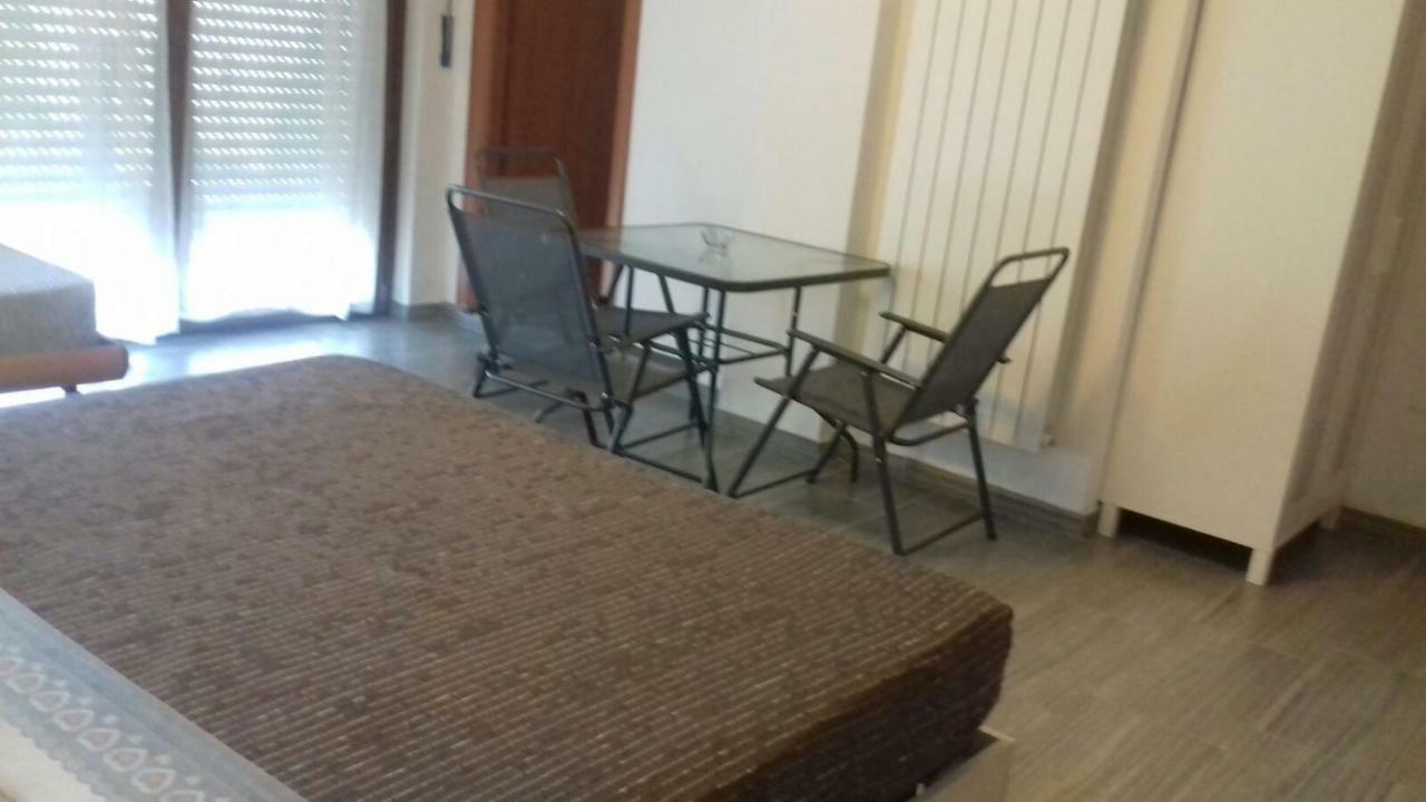 Le Villette Pescara Kamer foto